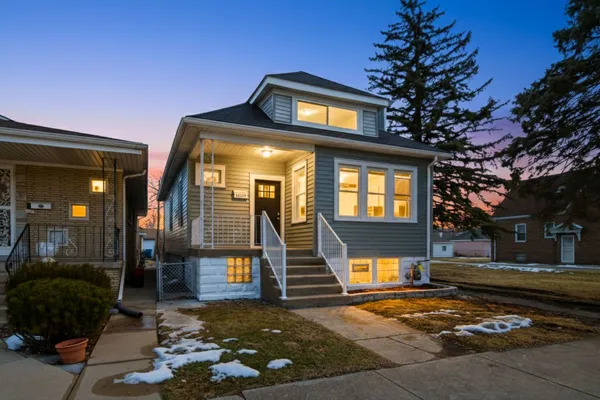 $295,000 | 12315 South Morgan Street, Calumet Park, IL 60827