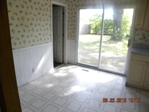 116 South Pinecrest Road Bolingbrook, IL 60440 - Photo 4 of 15