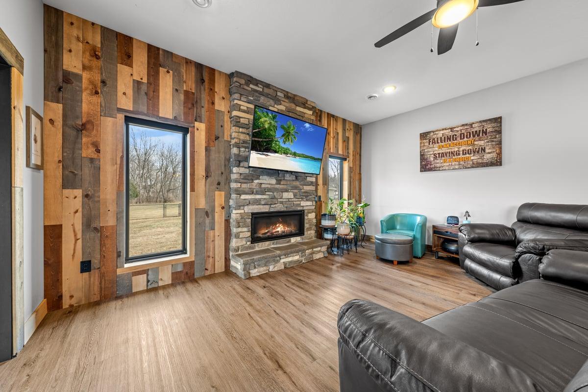 1933 4th Avenue Baldwin, WI 54002 - Photo 9 of 26