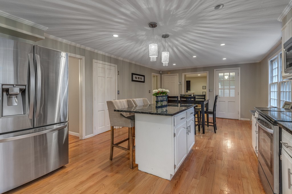 1 Old Planters Road Beverly, MA 01915 - Photo 12 of 30 Gallery Image 12