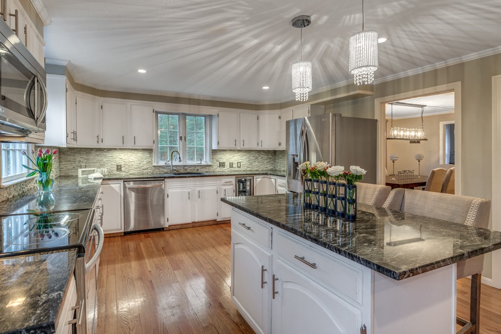 1 Old Planters Road Beverly, MA 01915 - Photo 9 of 30 Gallery Image 9