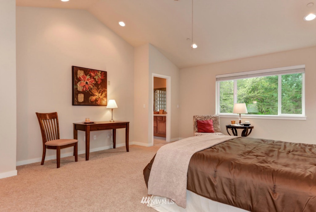 16446 Sylvester Road Southwest Burien, WA 98166 - Photo 9 of 24