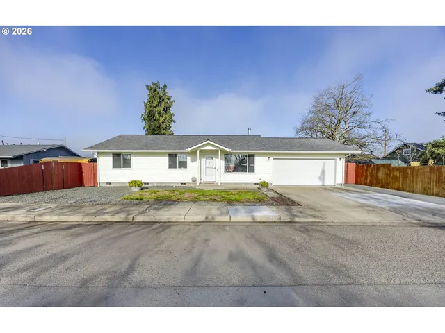 $379,000 | 1560 Harvey Road, Cottage Grove, OR 97424