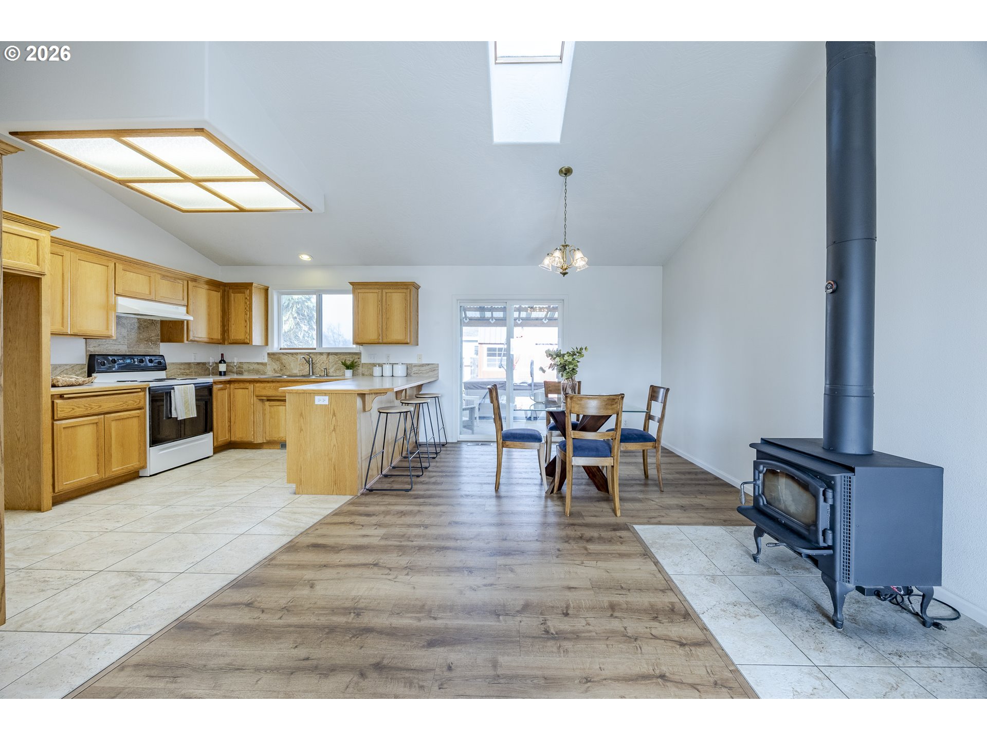 1560 Harvey Road Cottage Grove, OR 97424 - Photo 9 of 36