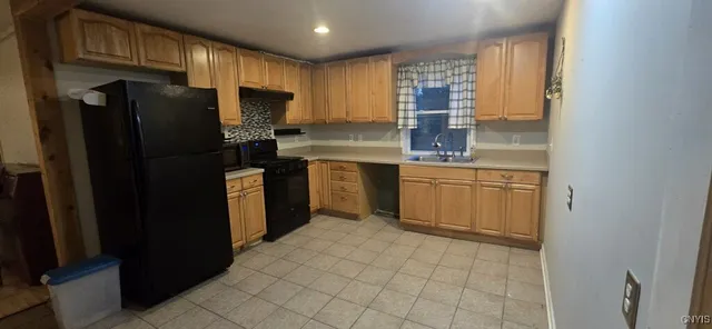 $175,900 | 2818 Drable Road, Savannah, NY 13146