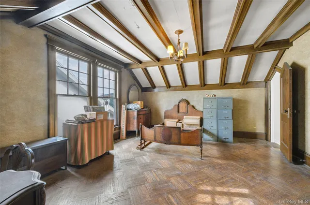 a view of a livingroom with furniture