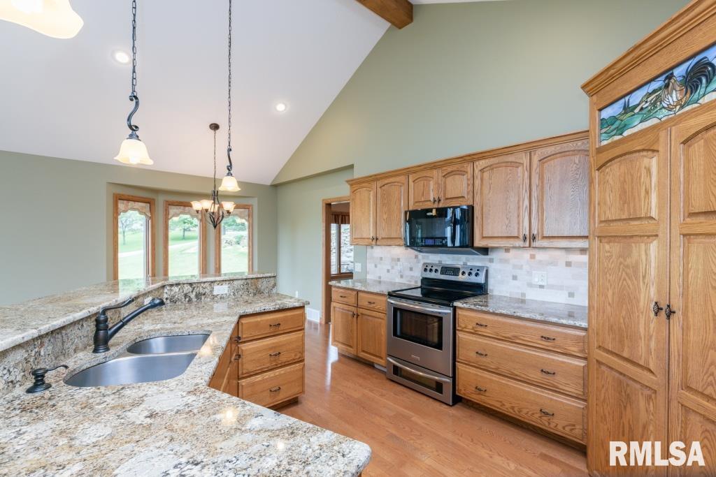 21450 Smaltz Road Morrison, IL 61270 - Photo 12 of 41