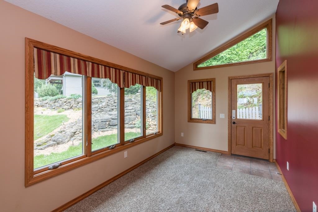 21450 Smaltz Road Morrison, IL 61270 - Photo 13 of 41