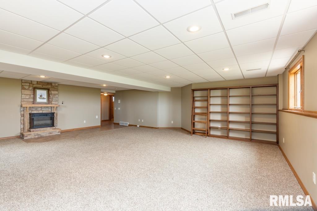 21450 Smaltz Road Morrison, IL 61270 - Photo 21 of 41