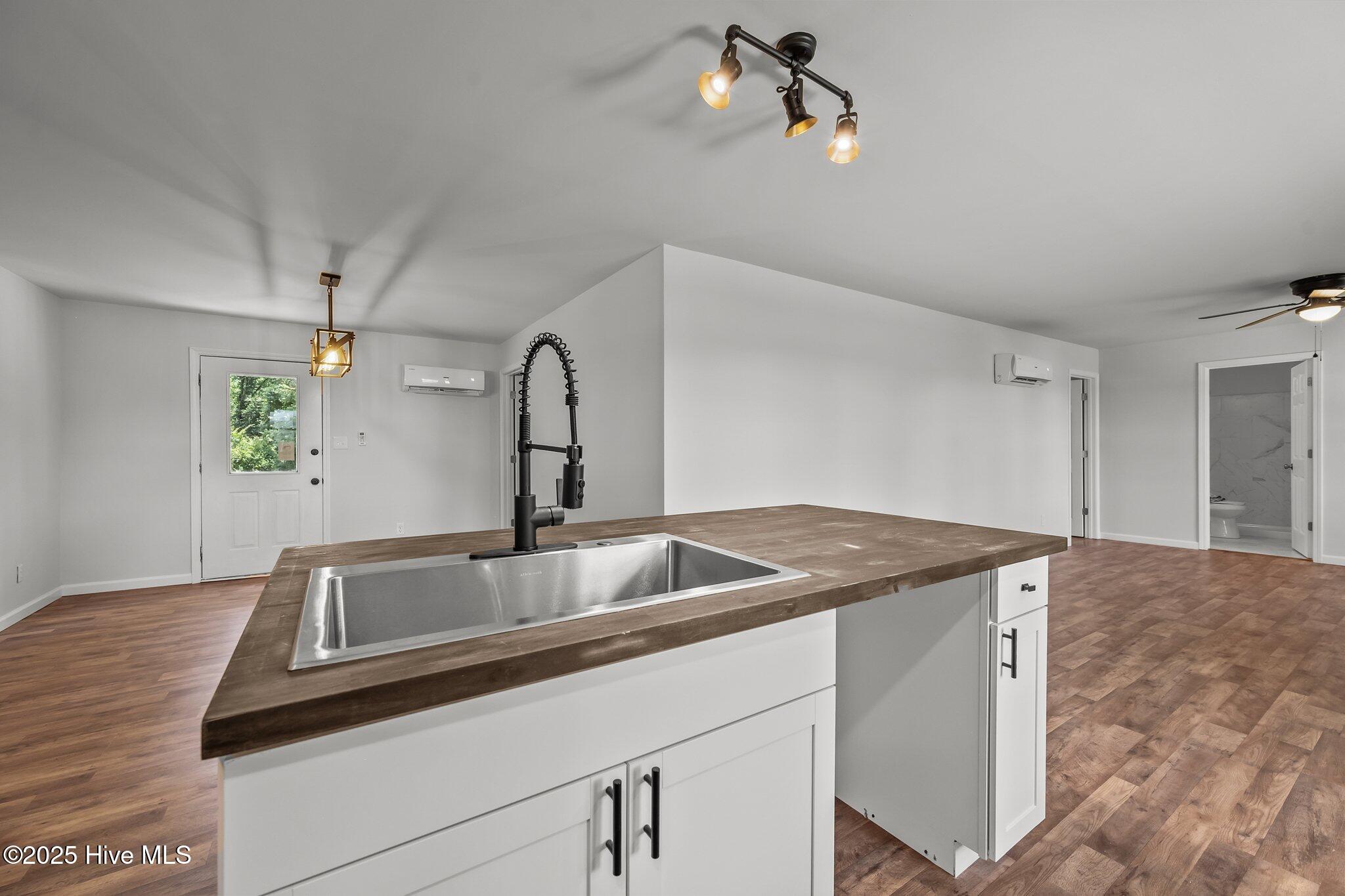 1496 Kellum Loop Road Jacksonville, NC 28546 - Photo 13 of 50 13-web-or-mls-_RAD0535