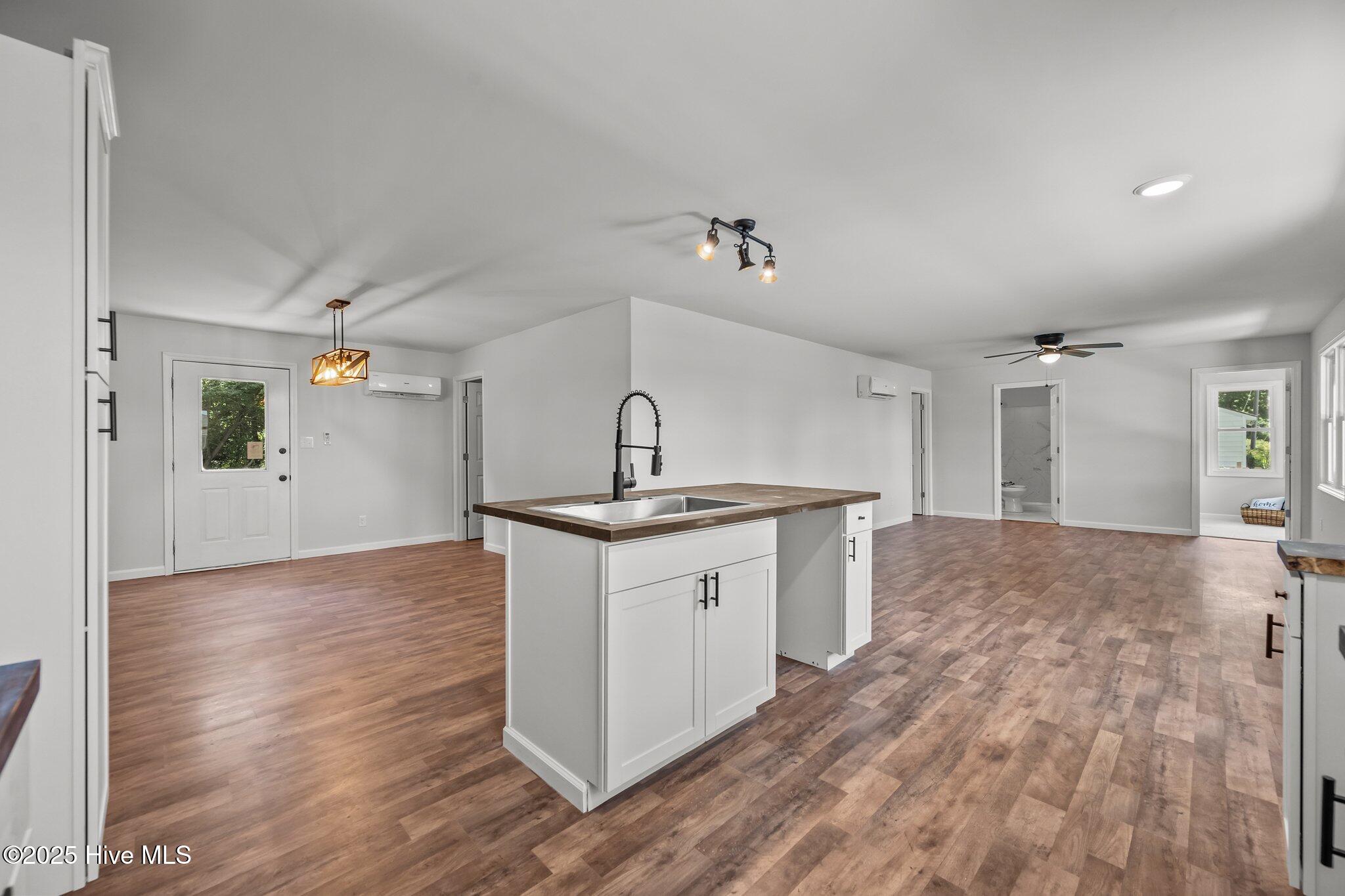 1496 Kellum Loop Road Jacksonville, NC 28546 - Photo 14 of 50 14-web-or-mls-_RAD0541