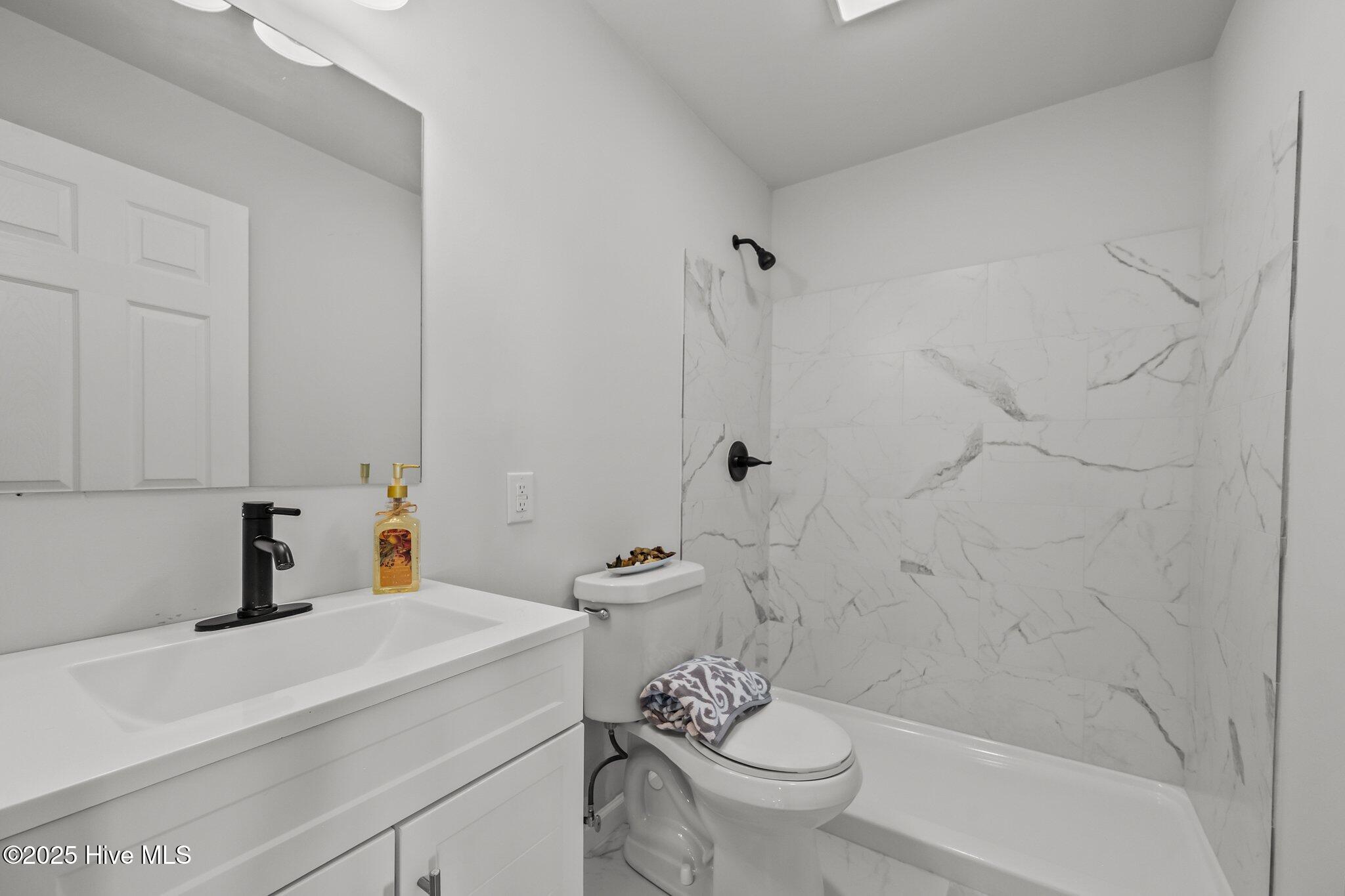 1496 Kellum Loop Road Jacksonville, NC 28546 - Photo 31 of 50 31-web-or-mls-_RAD0622