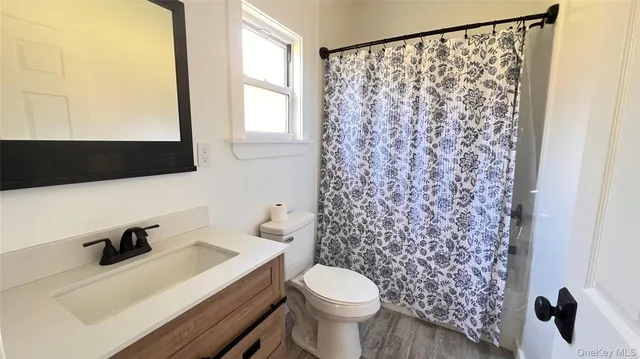 a view of walk in closet