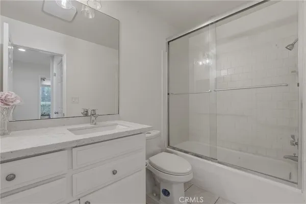 $646,000 | 1803 East Ocean Boulevard, Unit 201, Long Beach, CA 90802