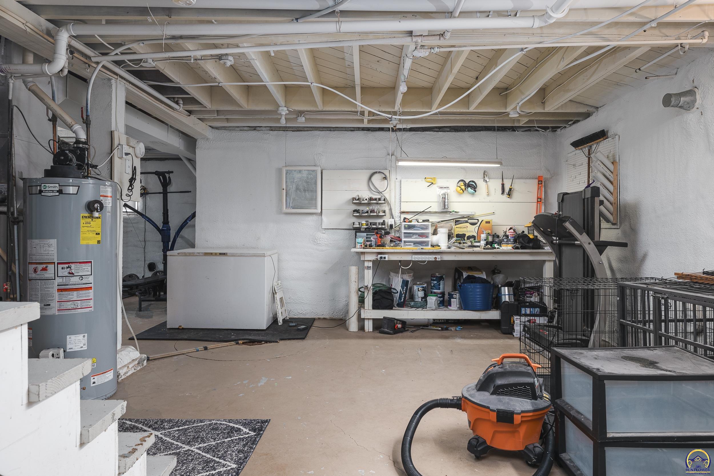 906 6th Street Wamego, KS 66547 - Photo 17 of 20 Basement
