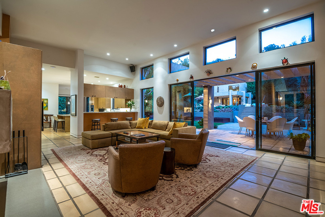 12322 Viewcrest Road Studio City, CA 91604 - Photo 6 of 23 a living room with furniture