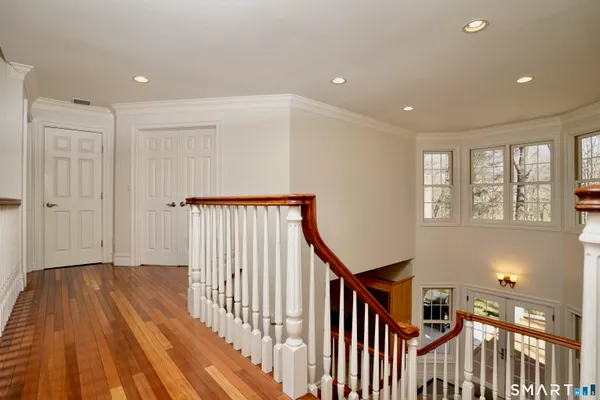 $1,300,888 | 10 Whispering Hollow Court, Cheshire, CT 06410