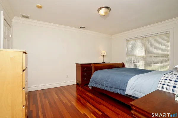 $1,300,888 | 10 Whispering Hollow Court, Cheshire, CT 06410