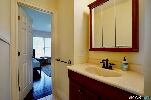 $1,300,888 | 10 Whispering Hollow Court, Cheshire, CT 06410