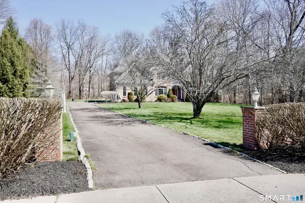 $1,300,888 | 10 Whispering Hollow Court, Cheshire, CT 06410
