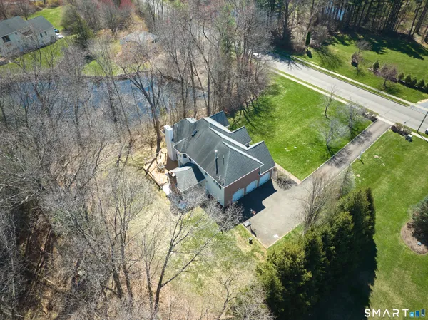 $1,300,888 | 10 Whispering Hollow Court, Cheshire, CT 06410