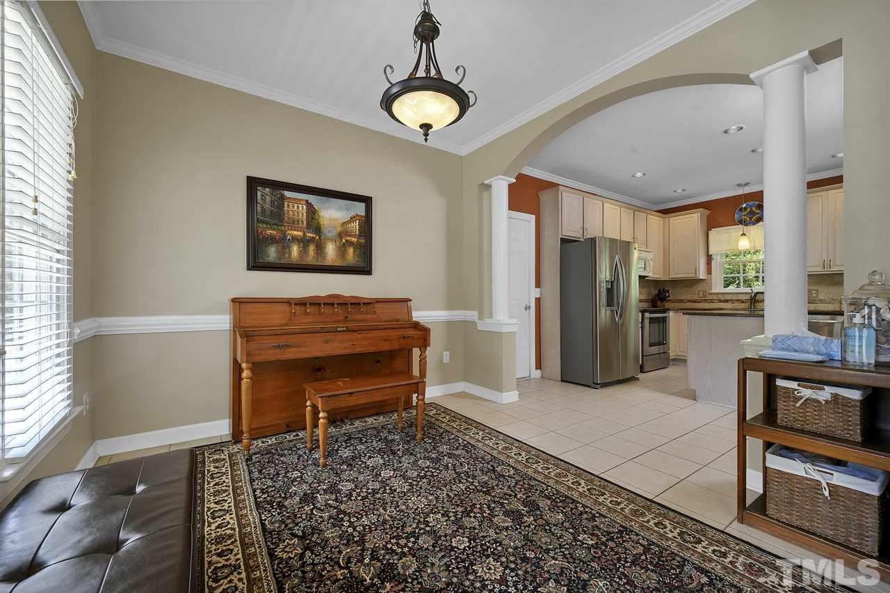 1902 Patterson Grove Road Apex, NC 27502 - Photo 5 of 27 Gallery Image 5