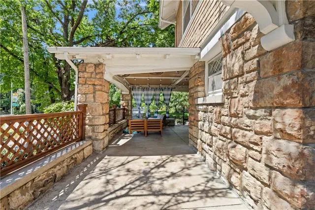 $549,000 | 3541 Harrison Boulevard, Kansas City, MO 64109