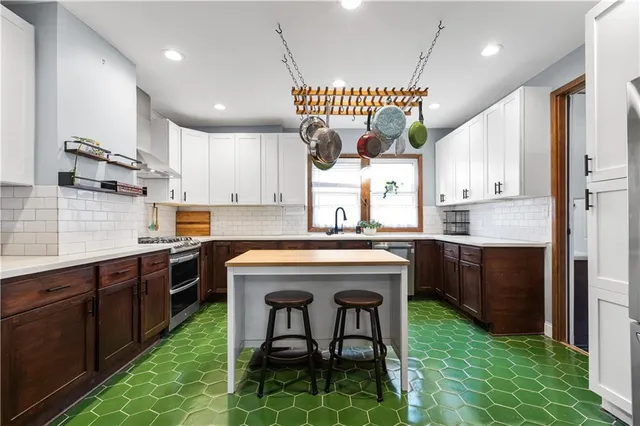 $549,000 | 3541 Harrison Boulevard, Kansas City, MO 64109