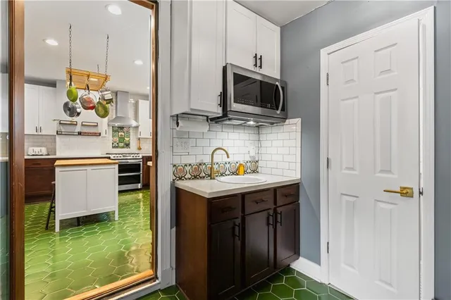 $549,000 | 3541 Harrison Boulevard, Kansas City, MO 64109