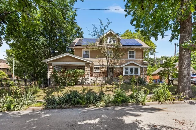 $549,000 | 3541 Harrison Boulevard, Kansas City, MO 64109