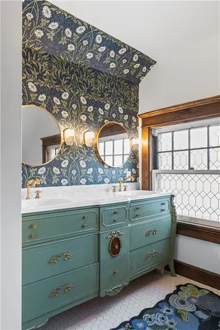 $549,000 | 3541 Harrison Boulevard, Kansas City, MO 64109