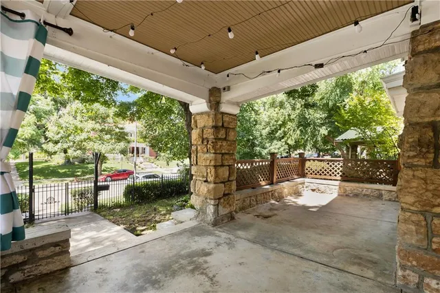 $549,000 | 3541 Harrison Boulevard, Kansas City, MO 64109