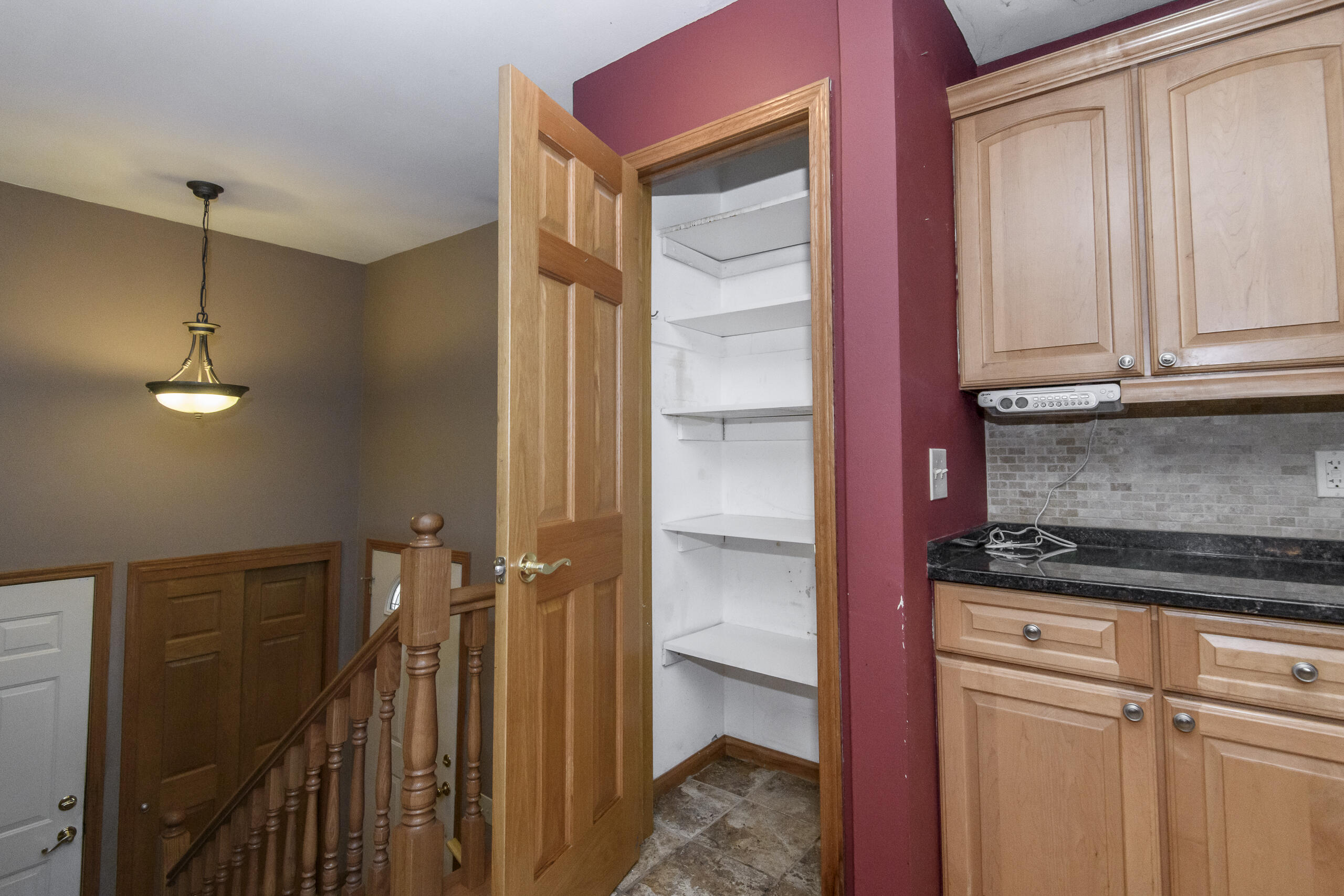 705 Fox Knoll Drive Rochester, WI 53185 - Photo 8 of 52 705 Fox Knoll-17