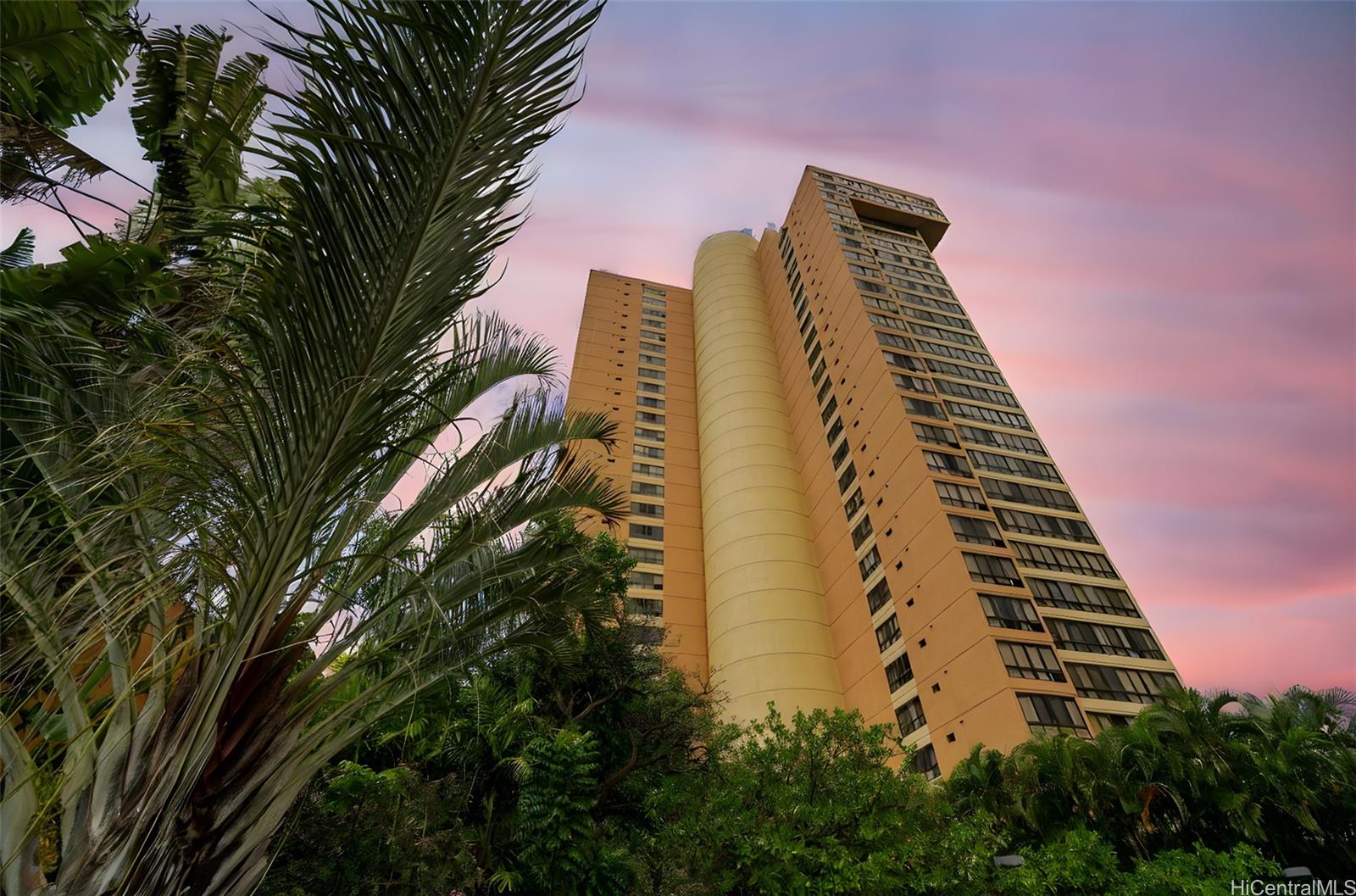 5333 Likini Street, Unit 703 Honolulu, HI 96818 - Photo 16 of 19 a front view of a building