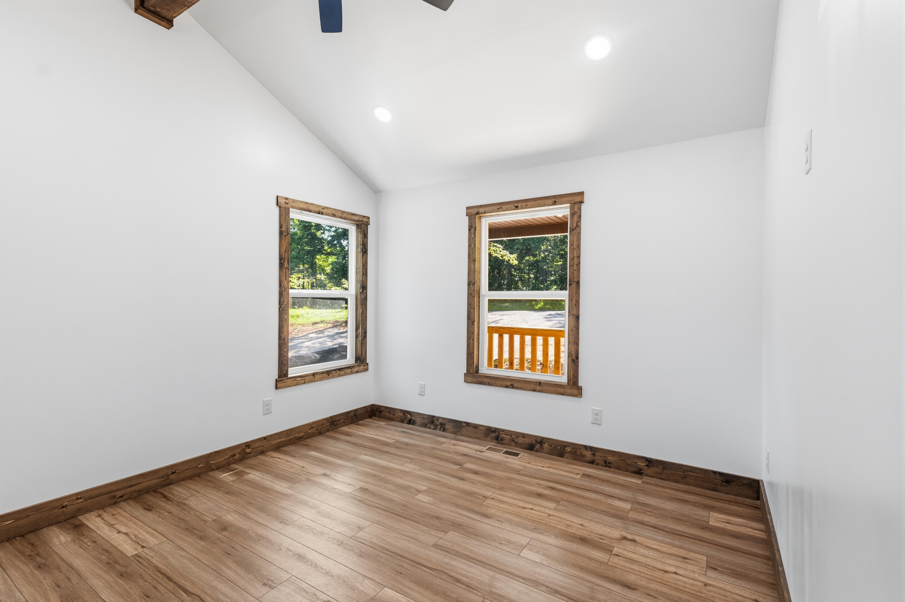 2377 Porch Rock Road Pikeville, TN 37367 - Photo 27 of 42 020