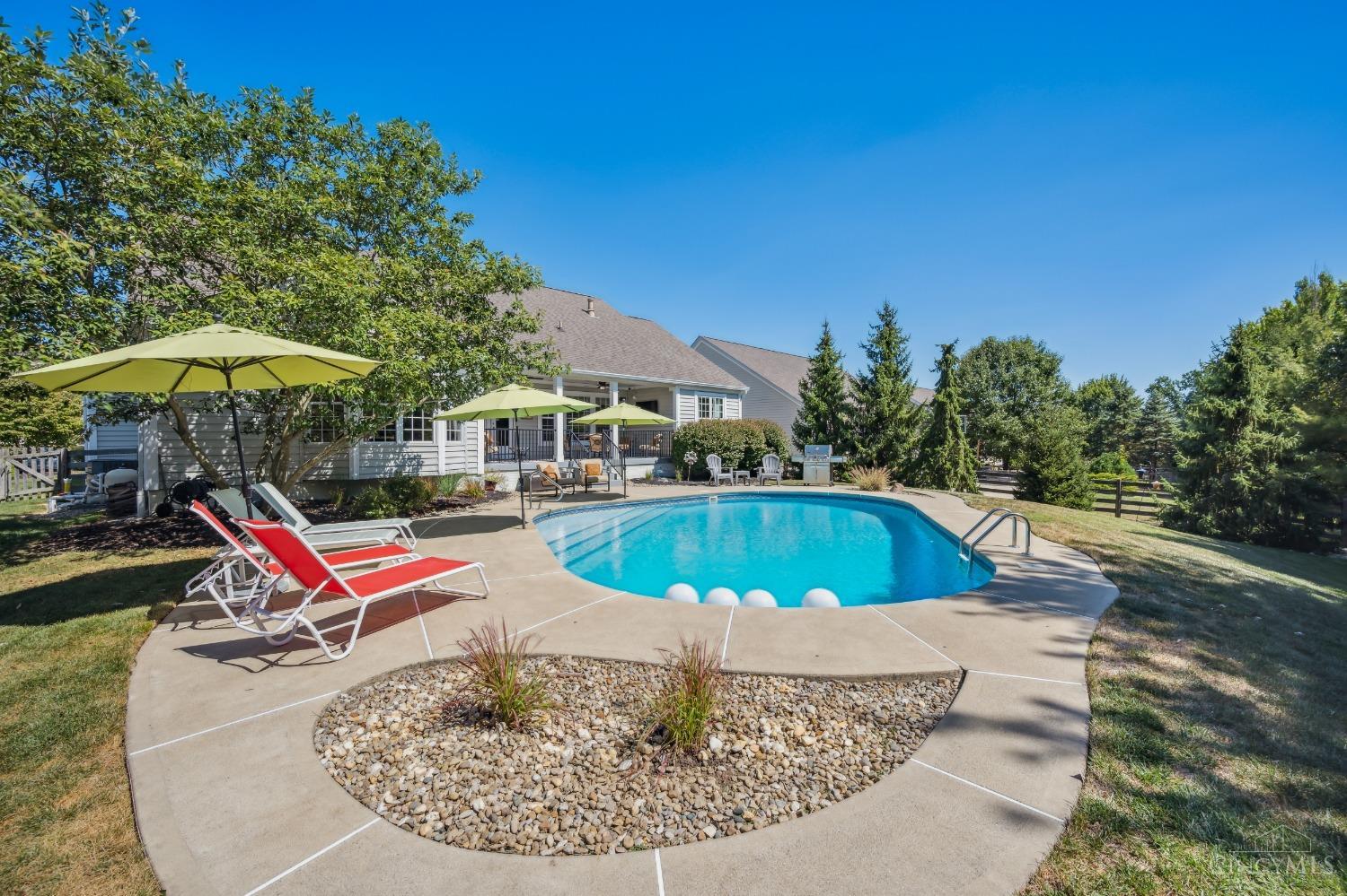 679 Hyacinth Road Cincinnati, OH 45245 - Photo 35 of 40 Gallery Image 35