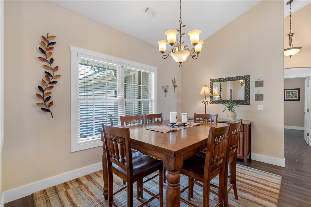 110 Walker Point Seneca, SC 29672 - Photo 12 of 47