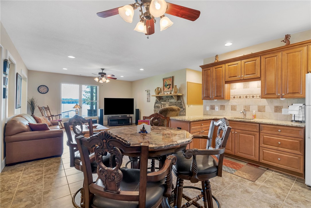 110 Walker Point Seneca, SC 29672 - Photo 28 of 47