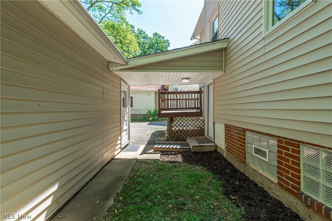 1395 Delia Avenue Akron, OH 44320 - Photo 40 of 50