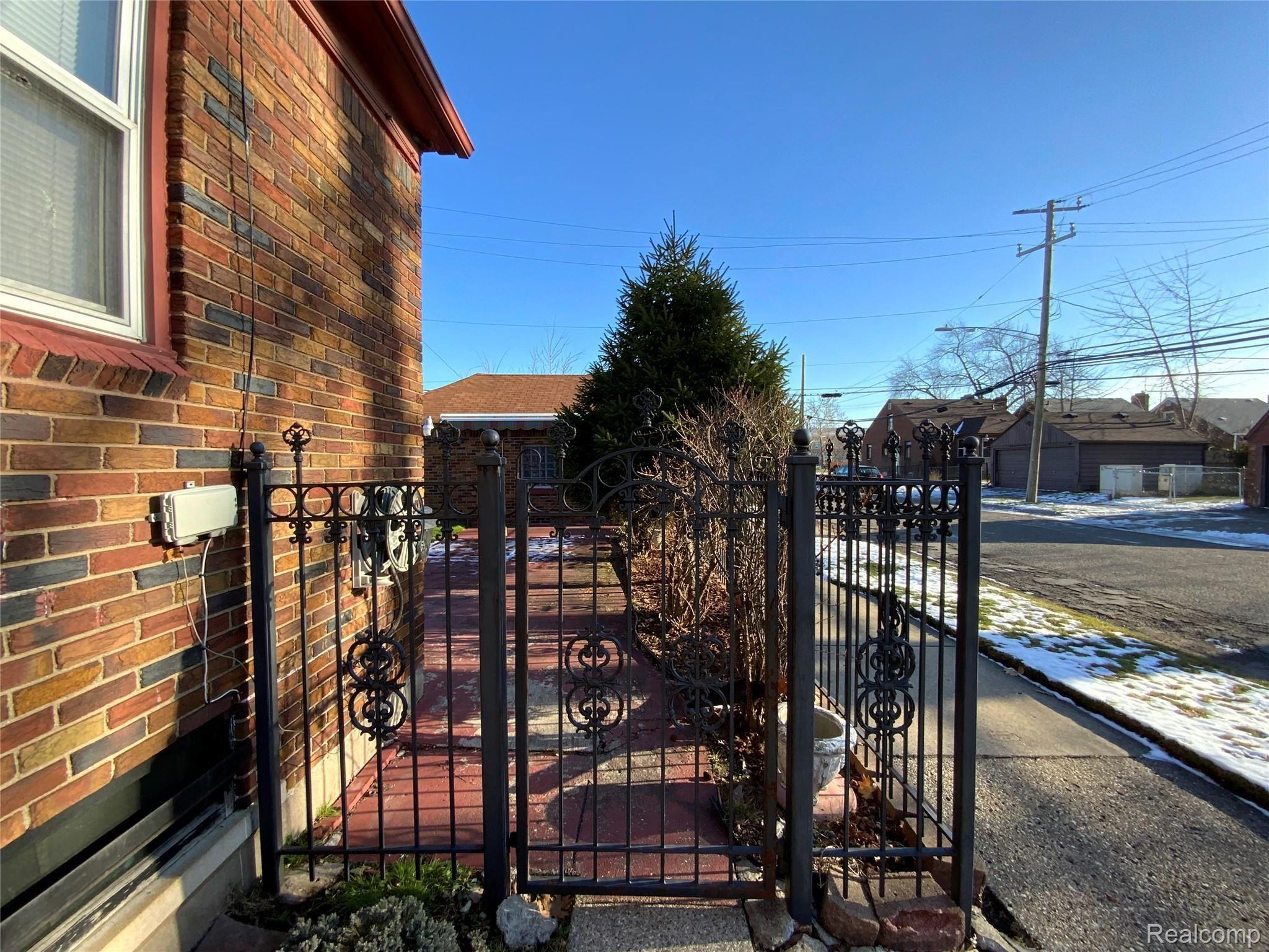 5200 Harvard Road Detroit, MI 48224 - Photo 54 of 56 Photo Dec 03, 10 12 16 AM.jpg