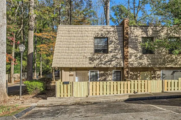 $110,000 | 6424 Woodstone Way, Morrow, GA 30260