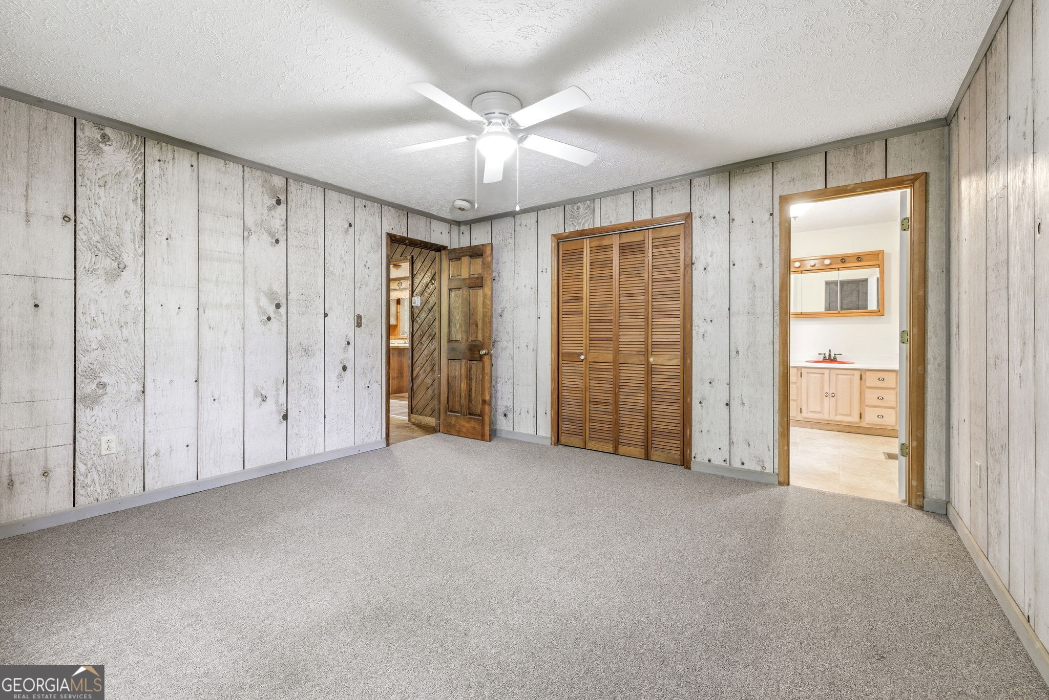 210 Kentucky Street Demorest, GA 30535 - Photo 19 of 30 a view of an empty room with a window