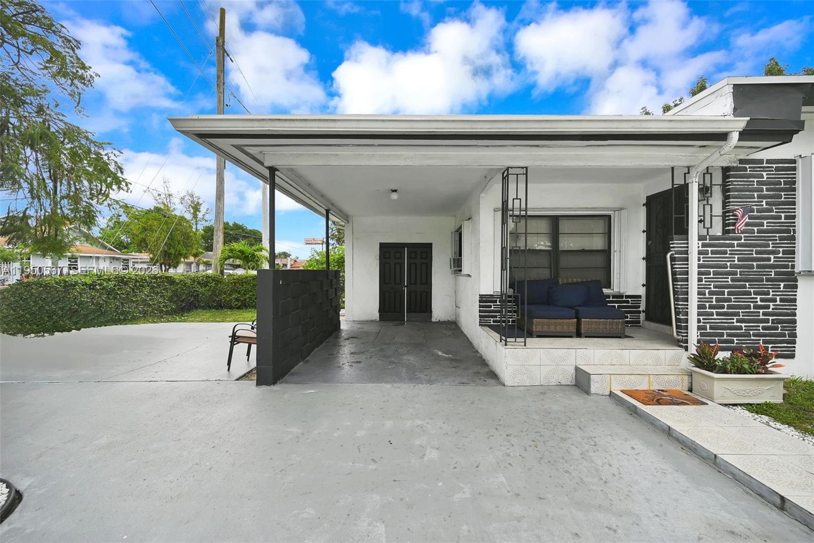 545 Northwest 77th Street Miami, FL 33150 - Photo 6 of 38