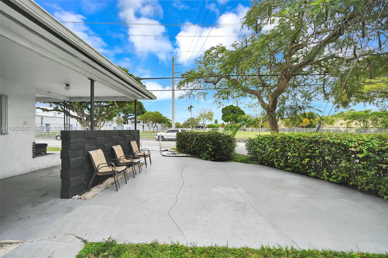 545 Northwest 77th Street Miami, FL 33150 - Photo 8 of 38