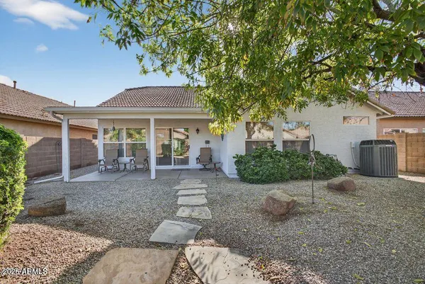 $2,395 | 552 East Jasper Drive, Gilbert, AZ 85296