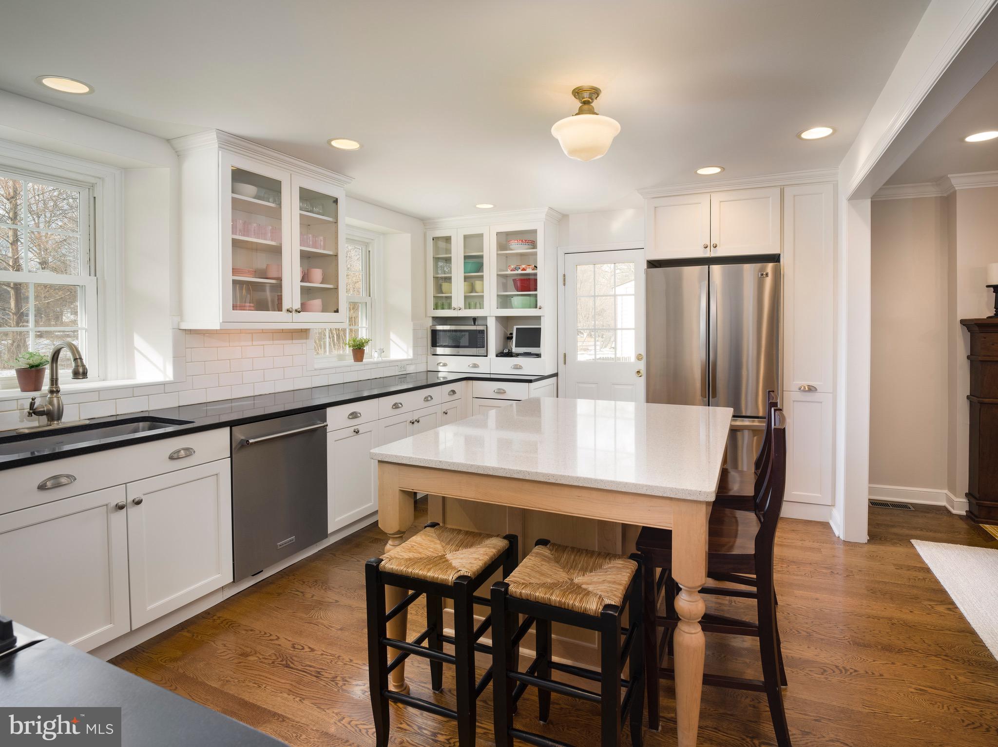 421 Shortridge Drive Wynnewood, PA 19096 - Photo 16 of 40 Kitchen island