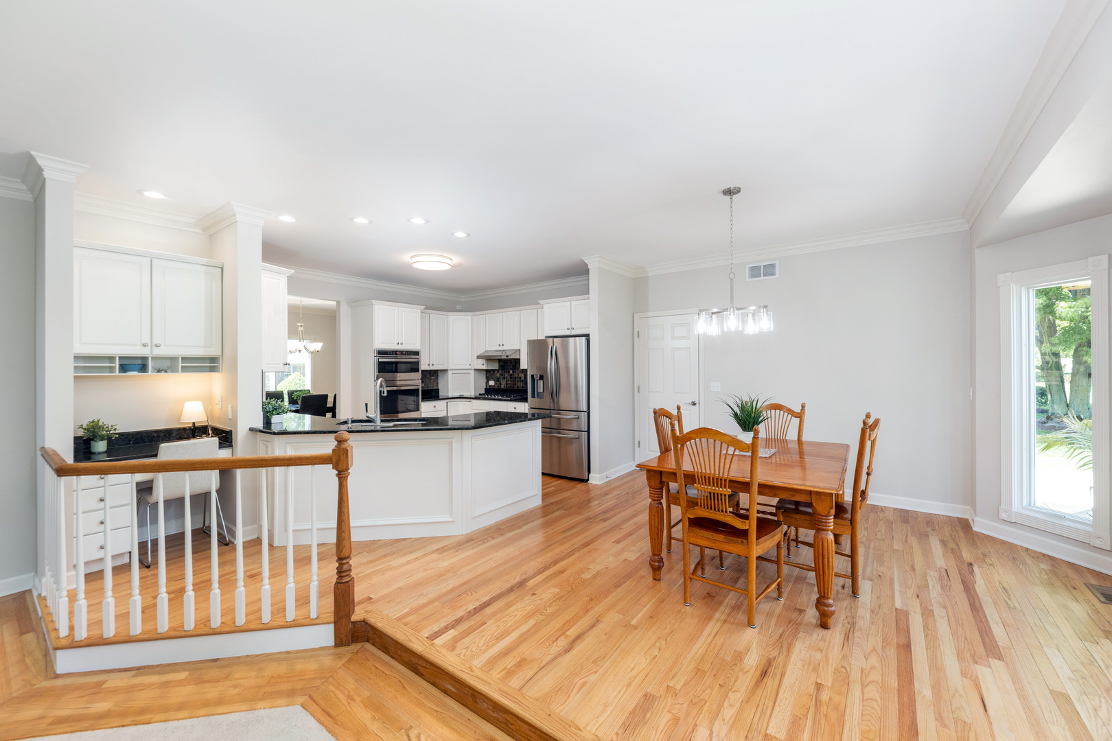 1407 Grommon Road Naperville, IL 60564 - Photo 11 of 49