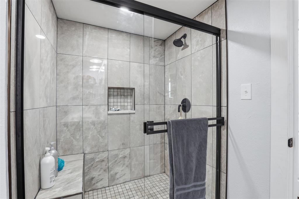 1865 Old Denton Highway Decatur, TX 76234 - Photo 26 of 37 a bathroom with a shower
