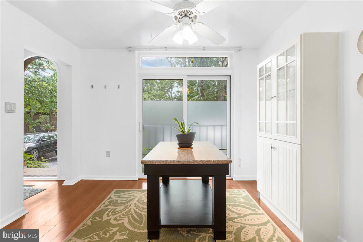 7962 Inverness Ridge Road Potomac, MD 20854 - Photo 6 of 46