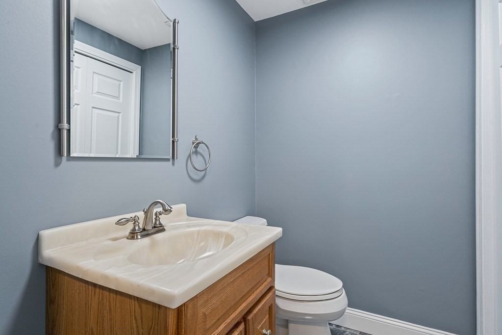 108 Roper Street, Unit C Lowell, MA 01852 - Photo 7 of 20 Gallery Image 7